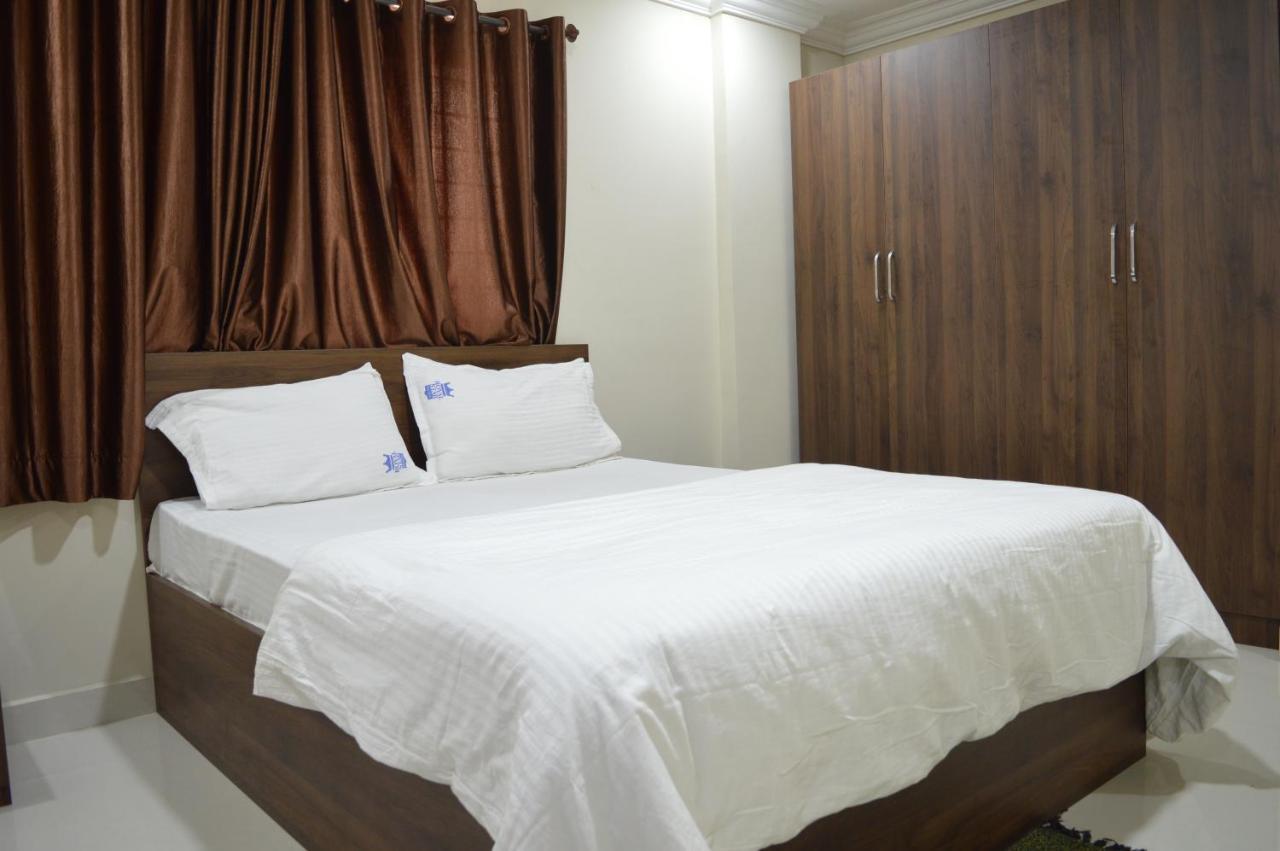 Royal Star Hotels Bangalore Exterior foto